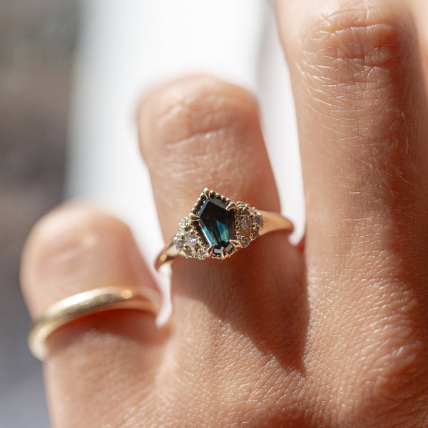 1.07ct Kite Sapphire Ring | Astoria